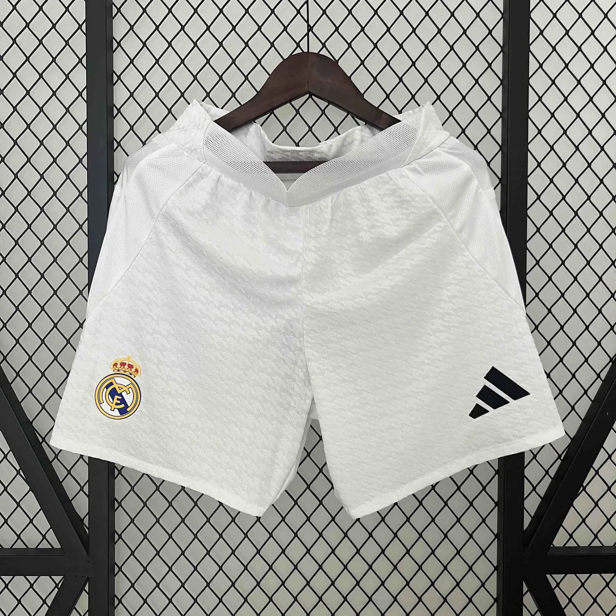 24-25 Real Madrid Home Player Version Shorts AAAAJersey Wholesale Yupoo 5