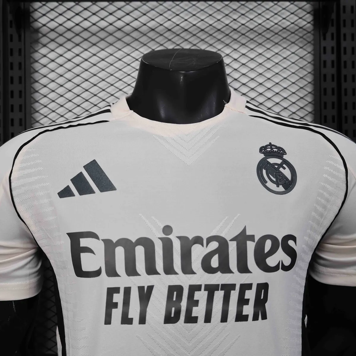 25-26 Real Madrid OG Beige Special Edition Player Version Shirt AAAAJersey Supply Yupoo 2