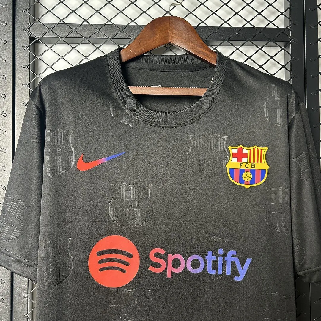 25-26 Barcelona Black Special Edition Shirt Soccer Uniform AAAAJersey Wholesale Yupoo 1