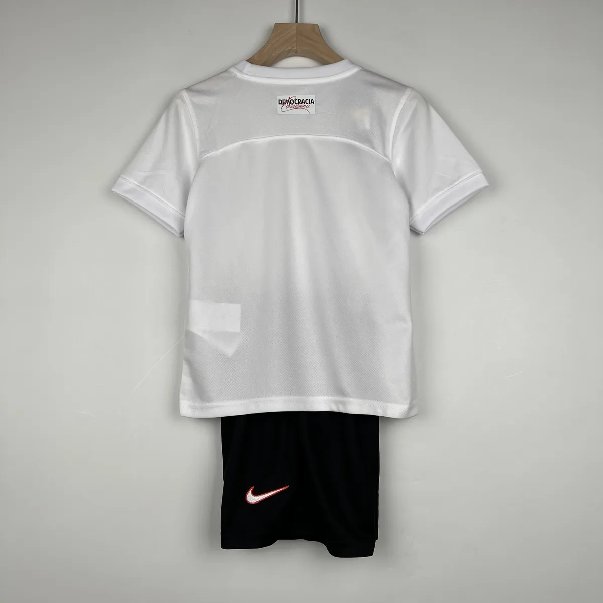 23-24 Kids Corinthians home size 16-28 3