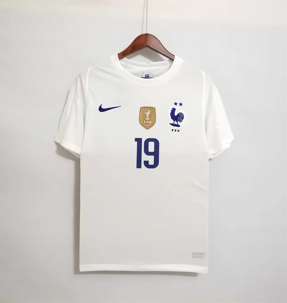 2020 France away 17