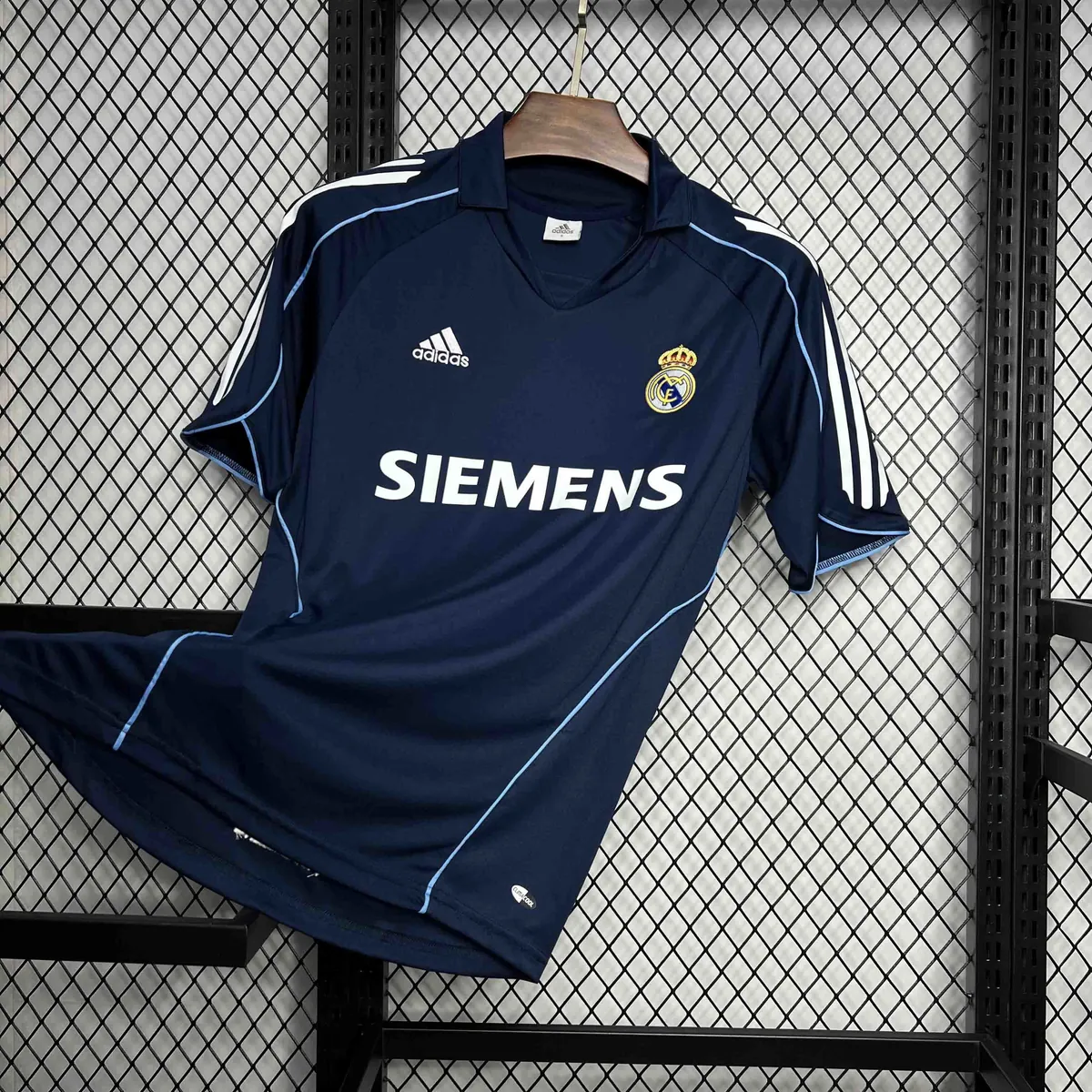 05-06 Real Madrid Away Retro Kit Vintage Shirt Sport AAAAJersey Yupoo 4
