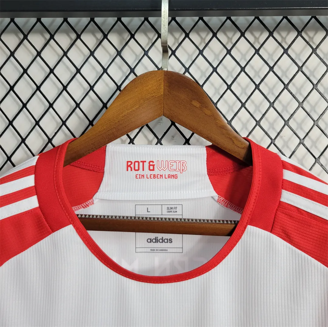 23-24 Bayern home 1