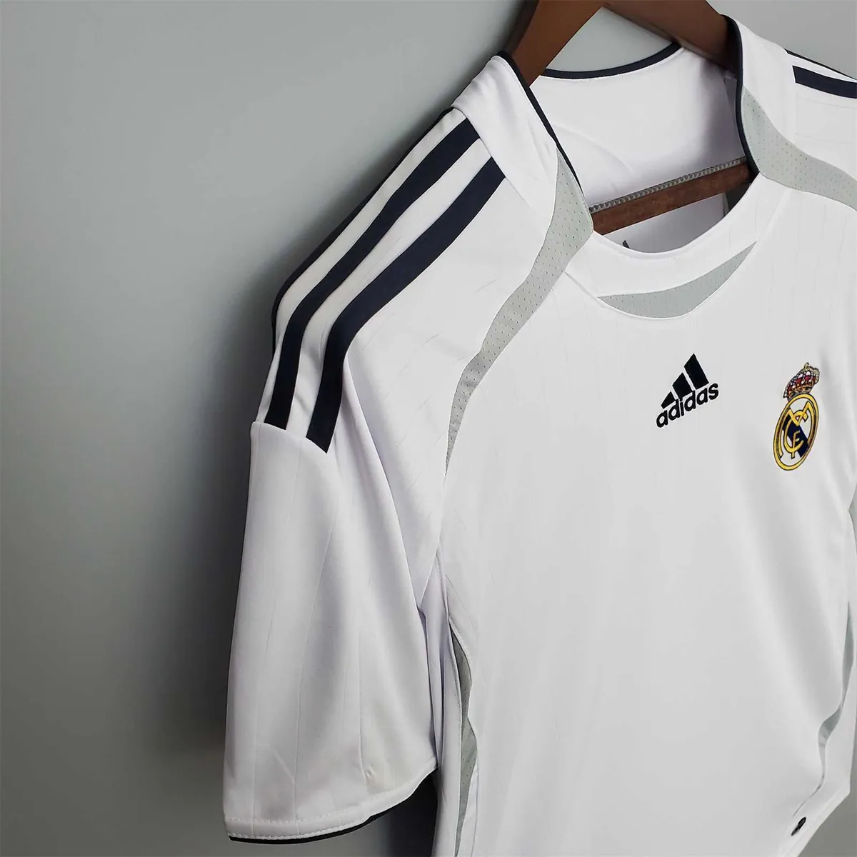21-22 Real Madrid white （06-07 Template） 9