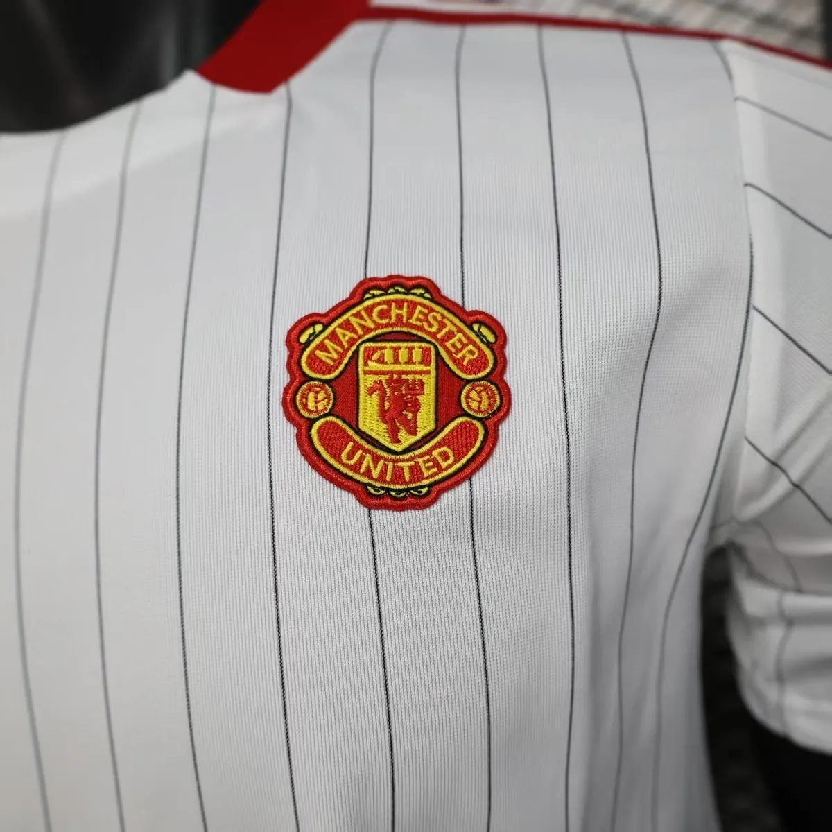 25-26 Manchester united Retro Style Football Shirt Apparels AAAAJersey Supply Yupoo-1 5