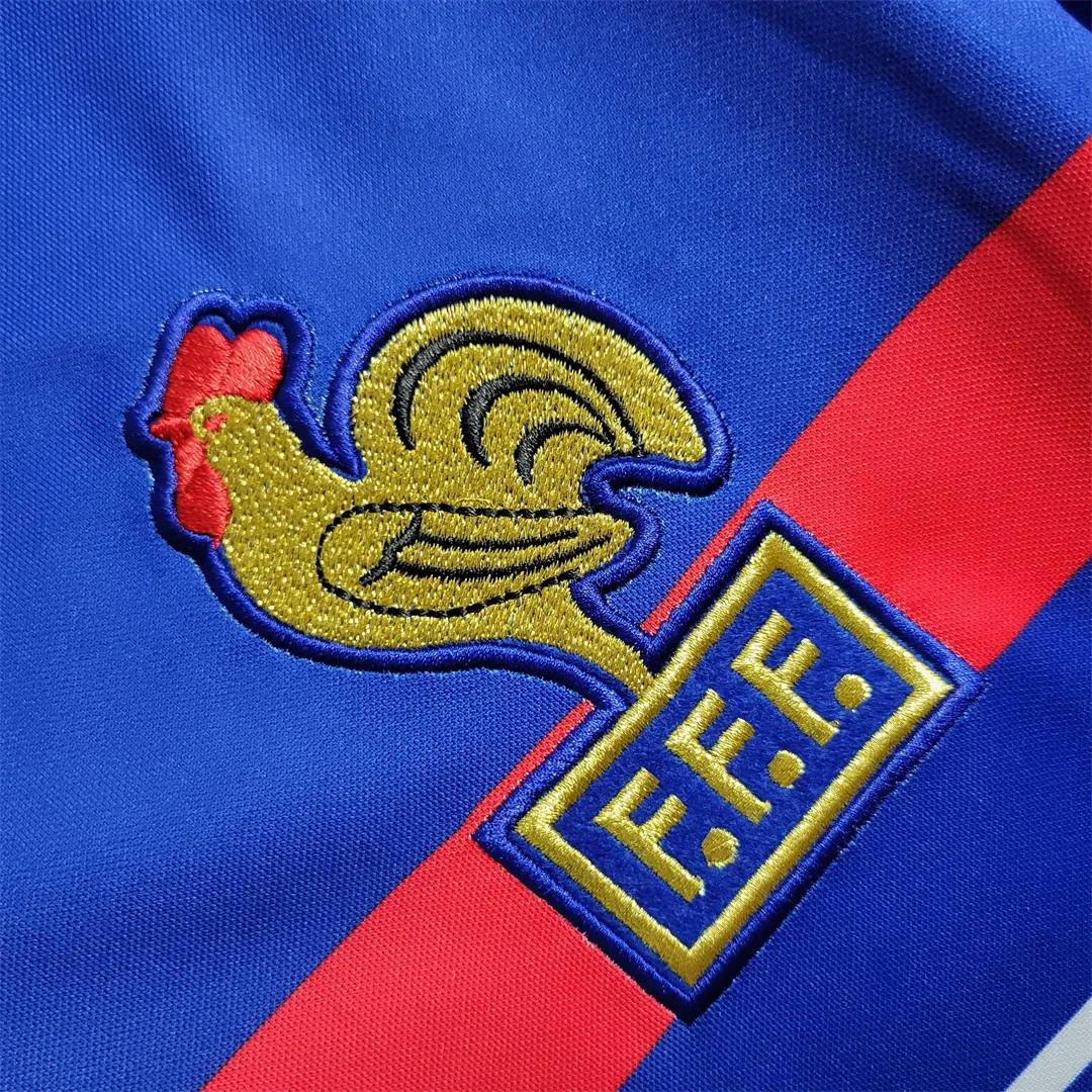 1984 France home 4