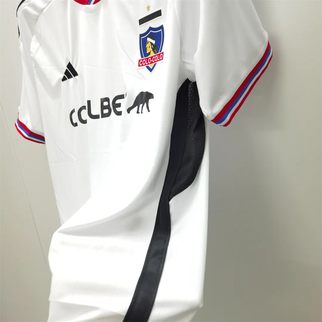 23-24 Colo-Colo home 3
