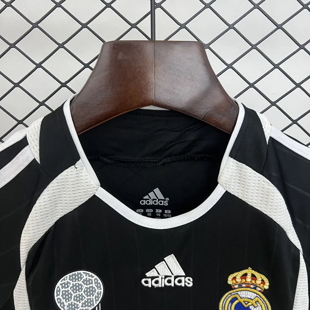06-07 Real Madrid Away Retro Kid Kits Vintage Youth Apparels AAAAJersey Supplier Yupoo 3