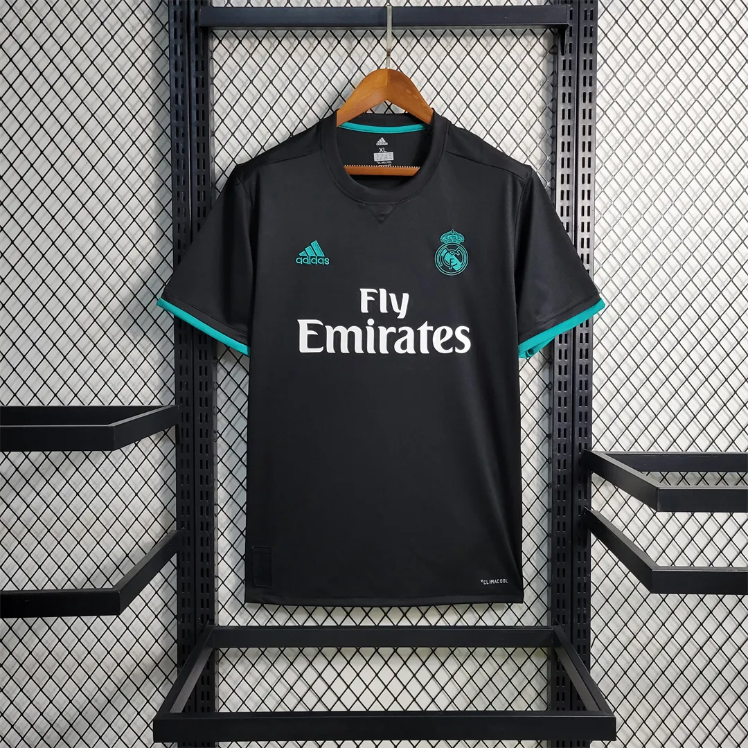 17-18 Real Madrid away 8