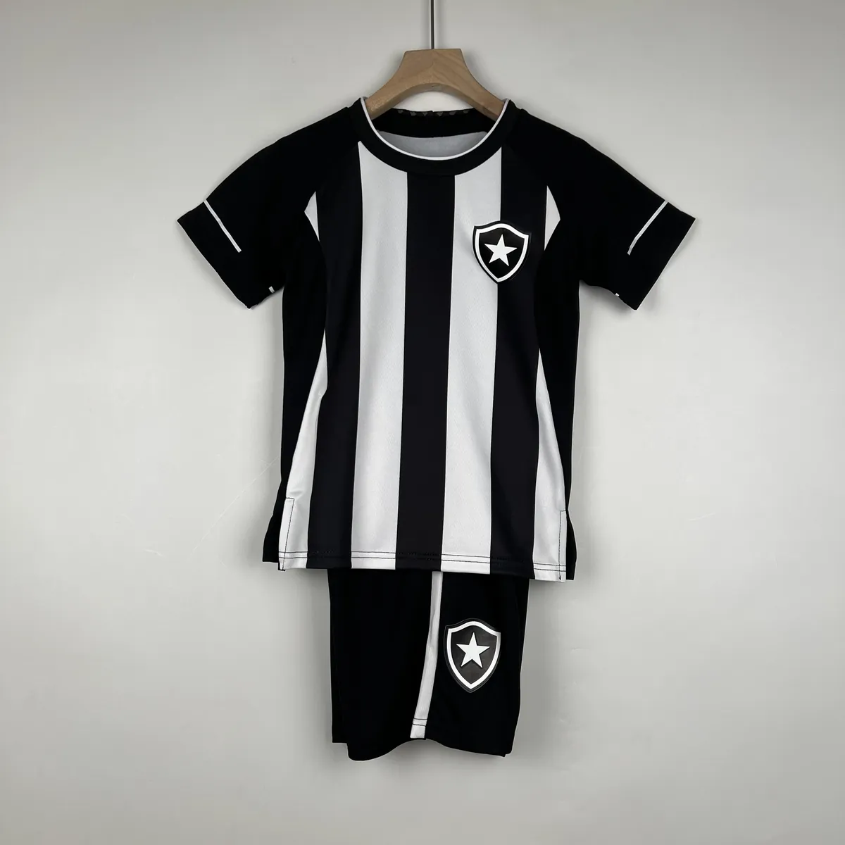 23-24 Kids Botafogo home size 16-28 8