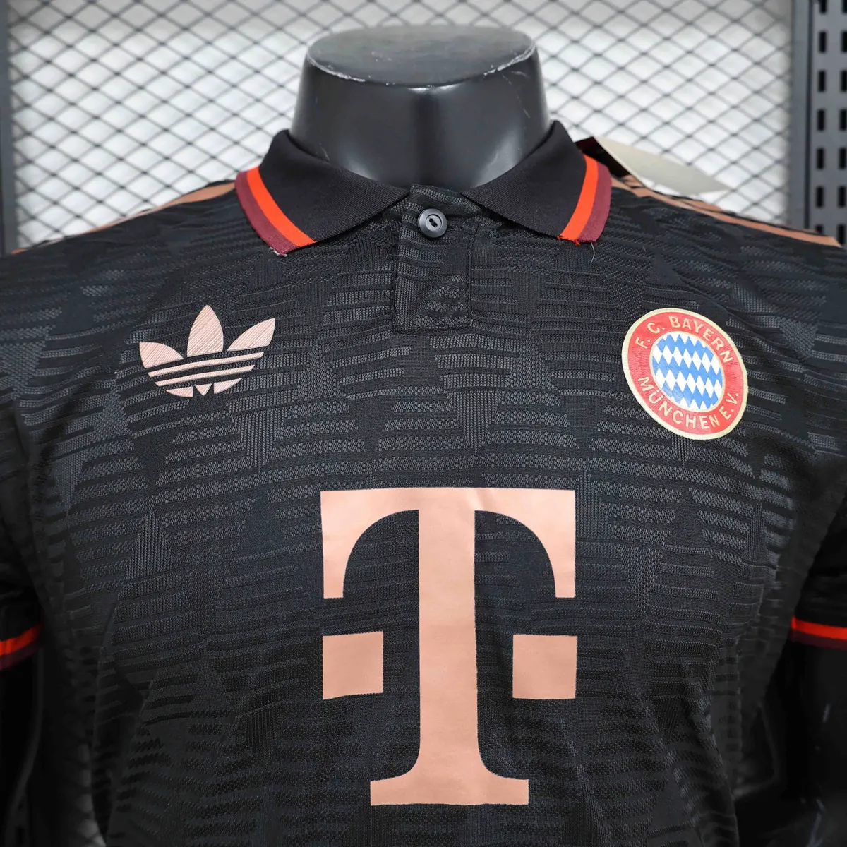 24-25 Bayern Munich OG Black Player Version Shirt AAAAJersey Supplier Yupoo 3