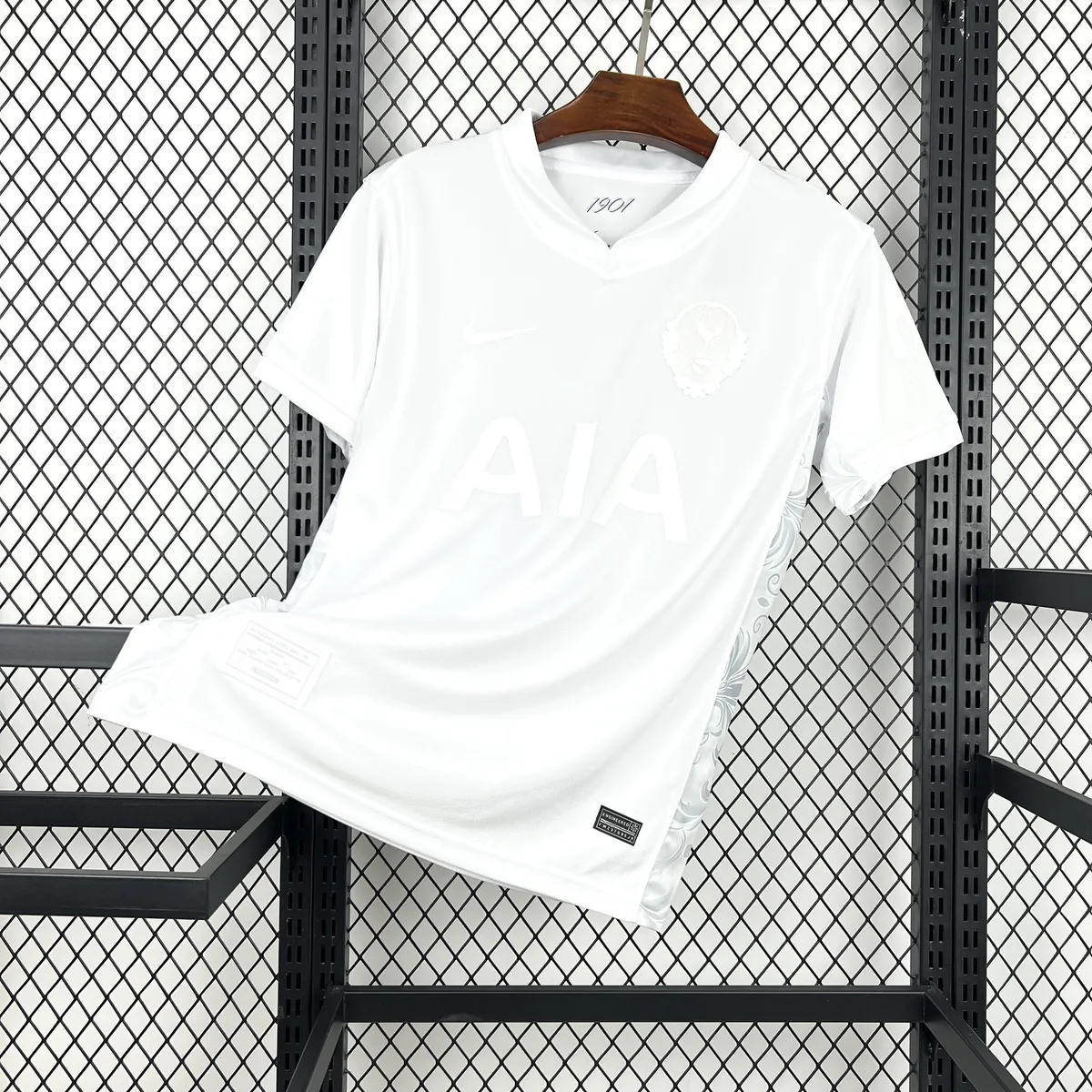 25-26 Tottenham HotSpur 125th Anniversary Football T-Shirt AAAAJersey Dropship Yupoo 5