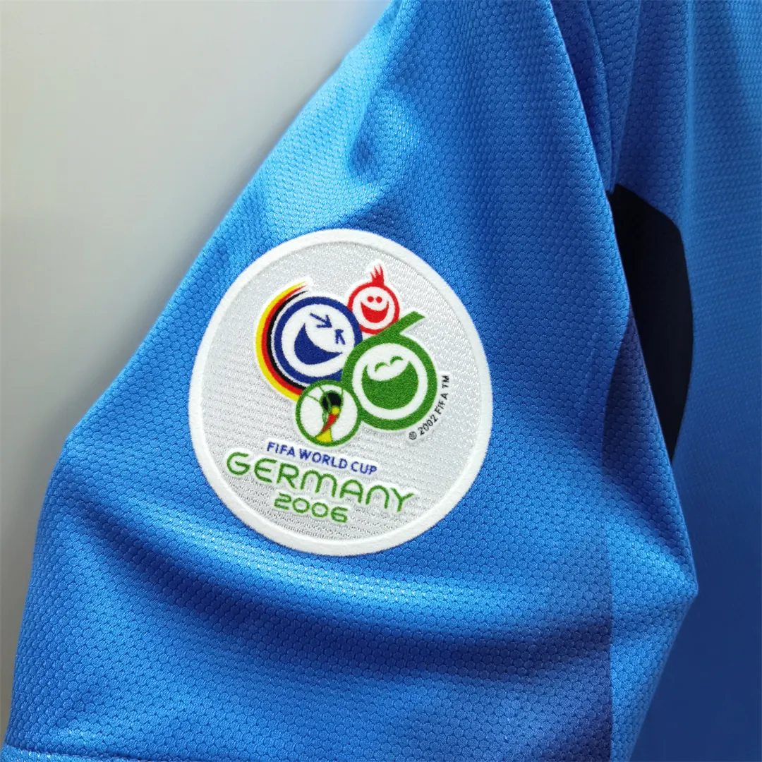 2006 Italy home blue 2