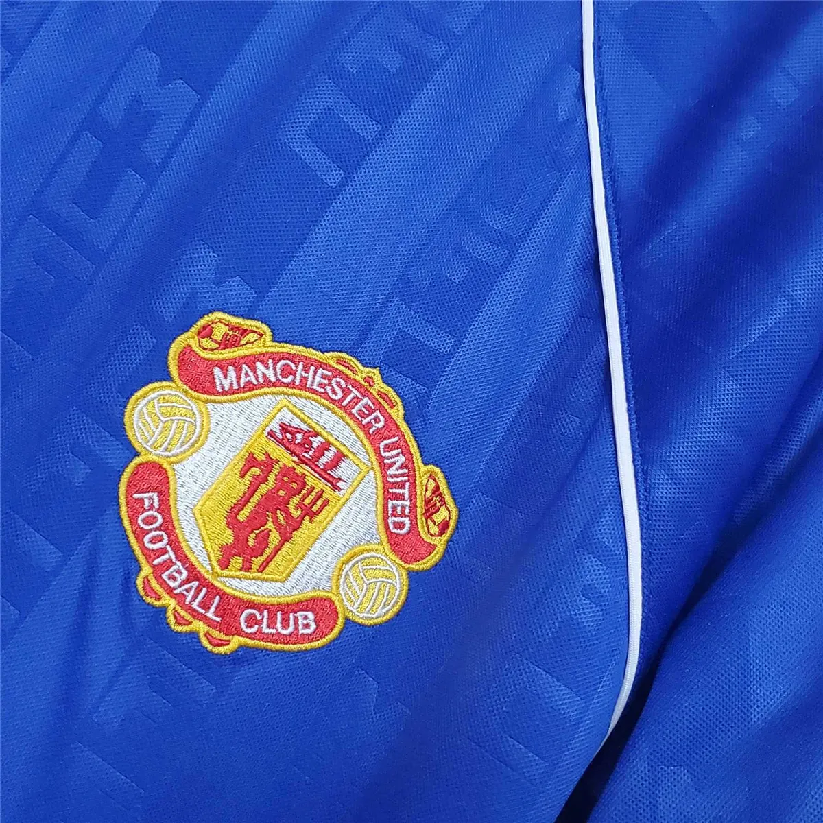 88-89 Manchester United away blue 3