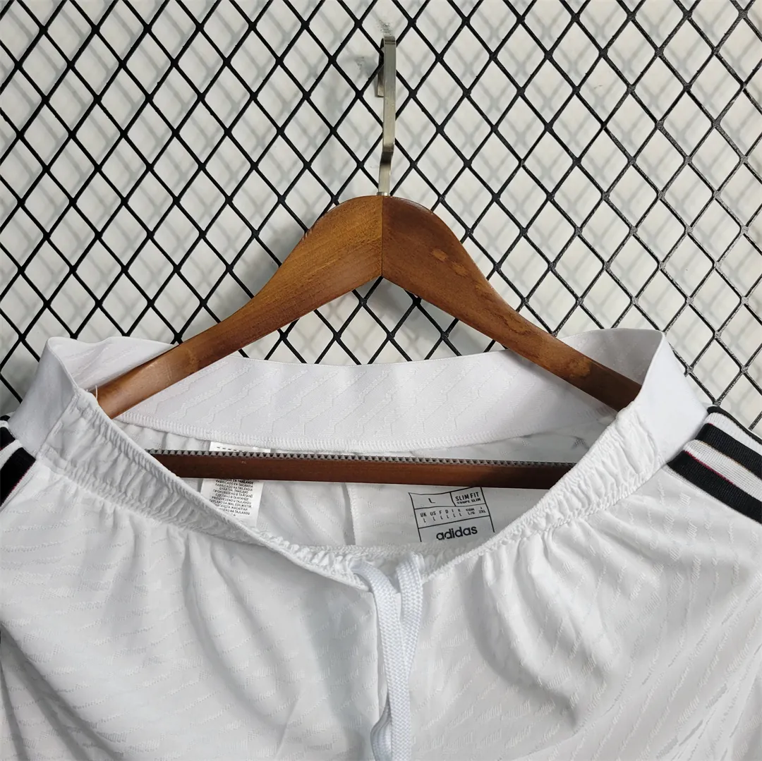 23-24 Manchester United Player Version Shorts Home 2
