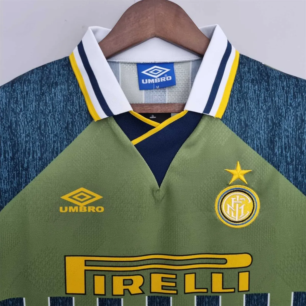95-96 Inter Milan away 4