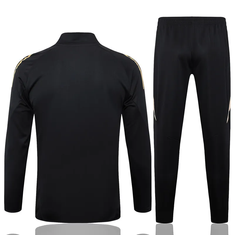 24-25 Real Madrid Jackets Football Shirts 1