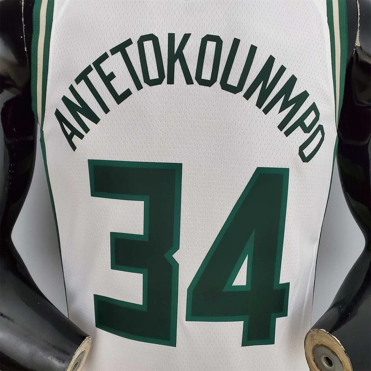2022 ANTETOKOUNMPO#34 Bucks White 1