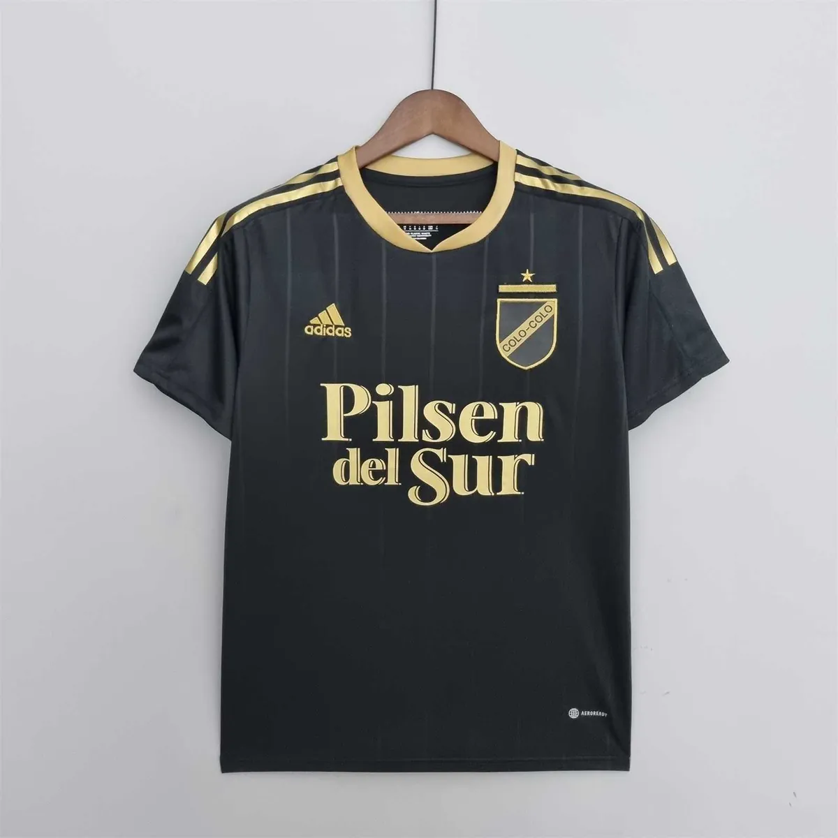 22-23 Colo-Colo black commemorative edition 8