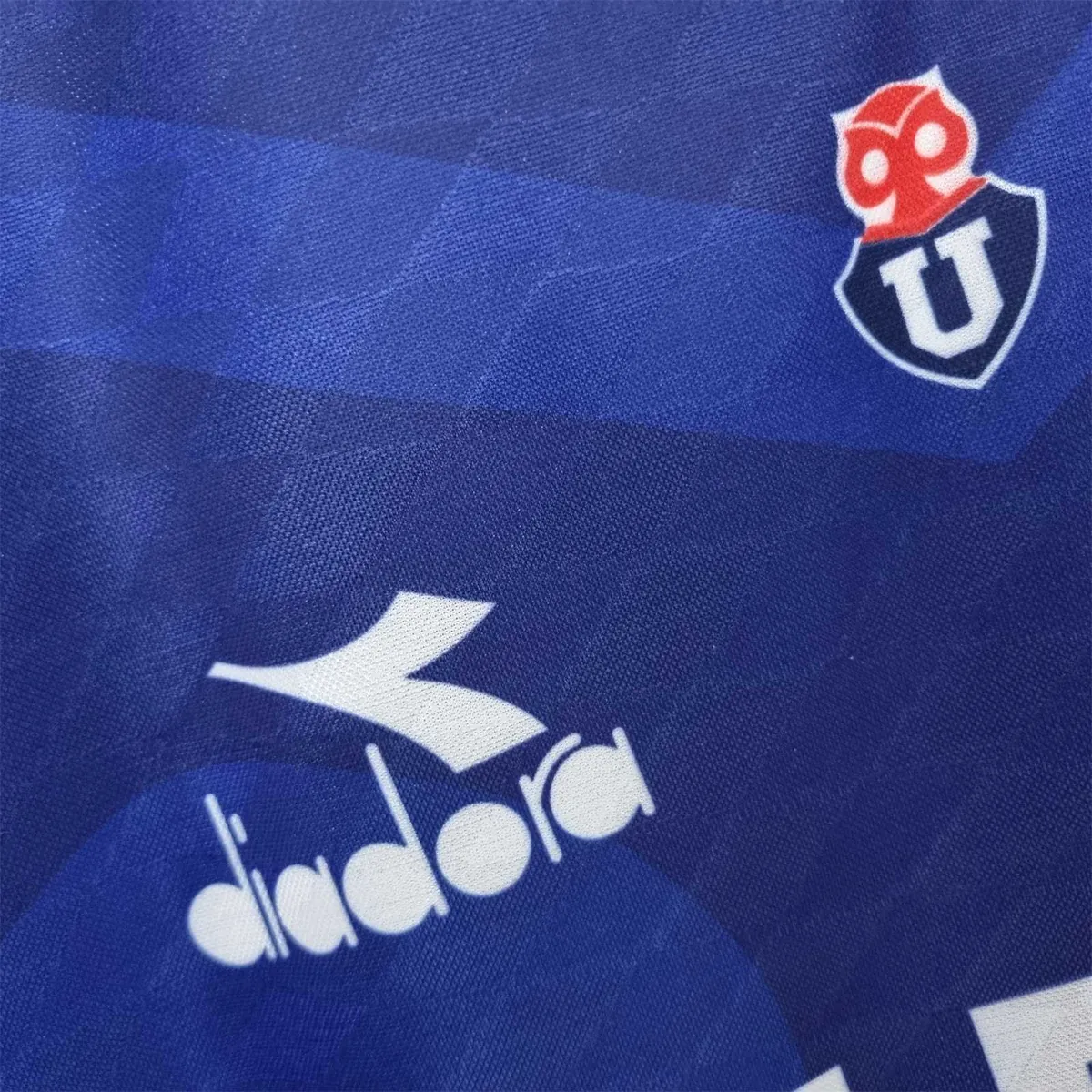 1996 University of Chile home 10