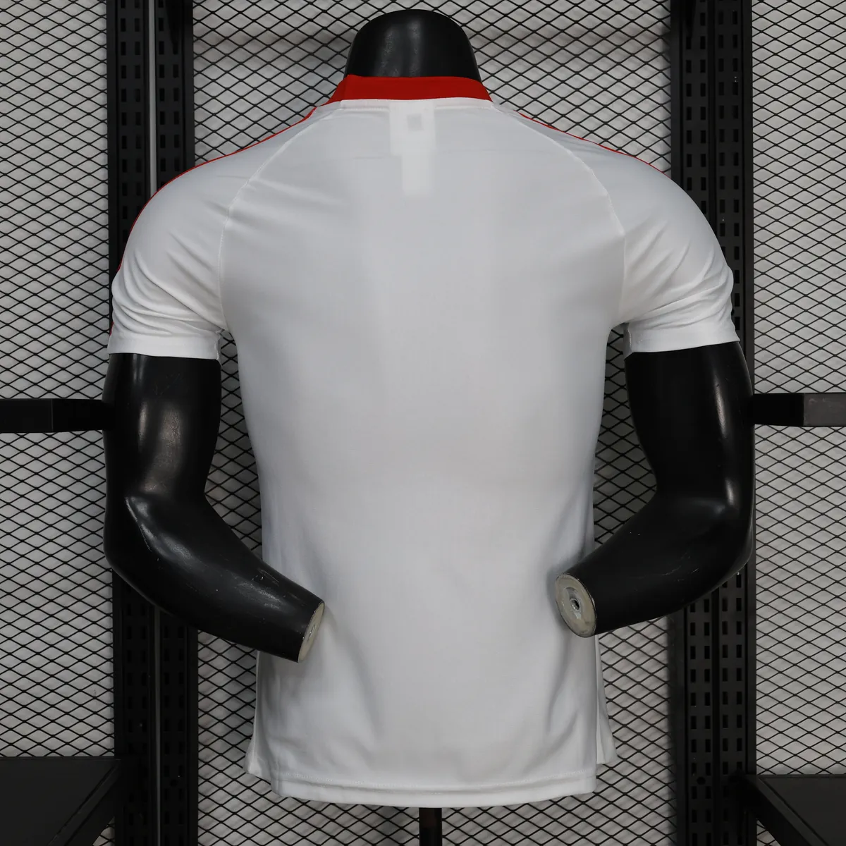 2026  Liverpool retro football jersey casual style AAAA Jersey Drop ship Yupoo 1