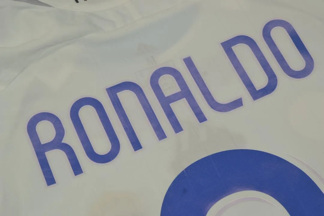 06-07 Real Madrid home white 24