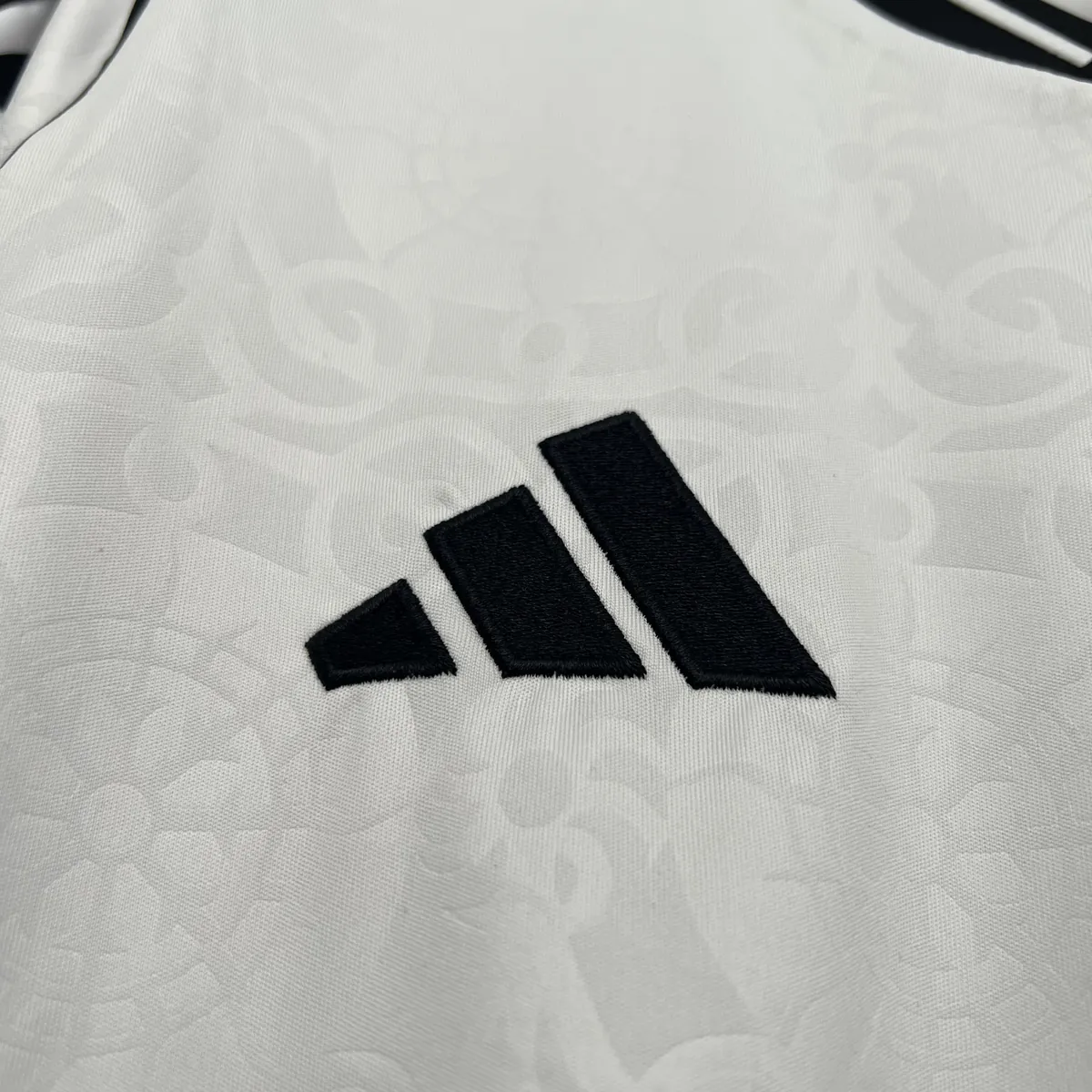 25-26 Fulham Home Kit Football Apparels Sport AAAAJersey Dropship Yupoo 6