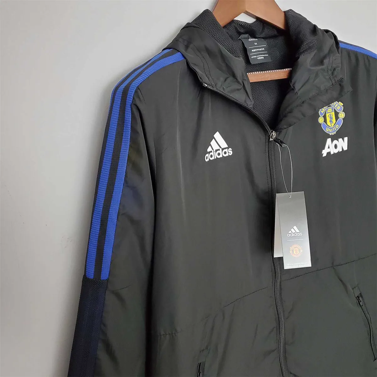 22-23 Manchester United black windbreaker 6