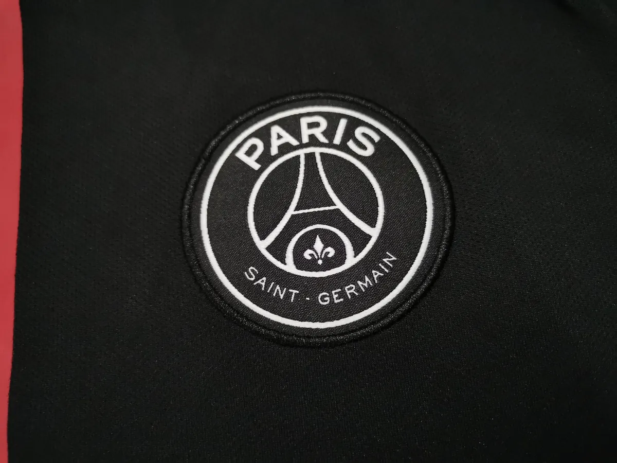 19-20 PSG fourth away black 4
