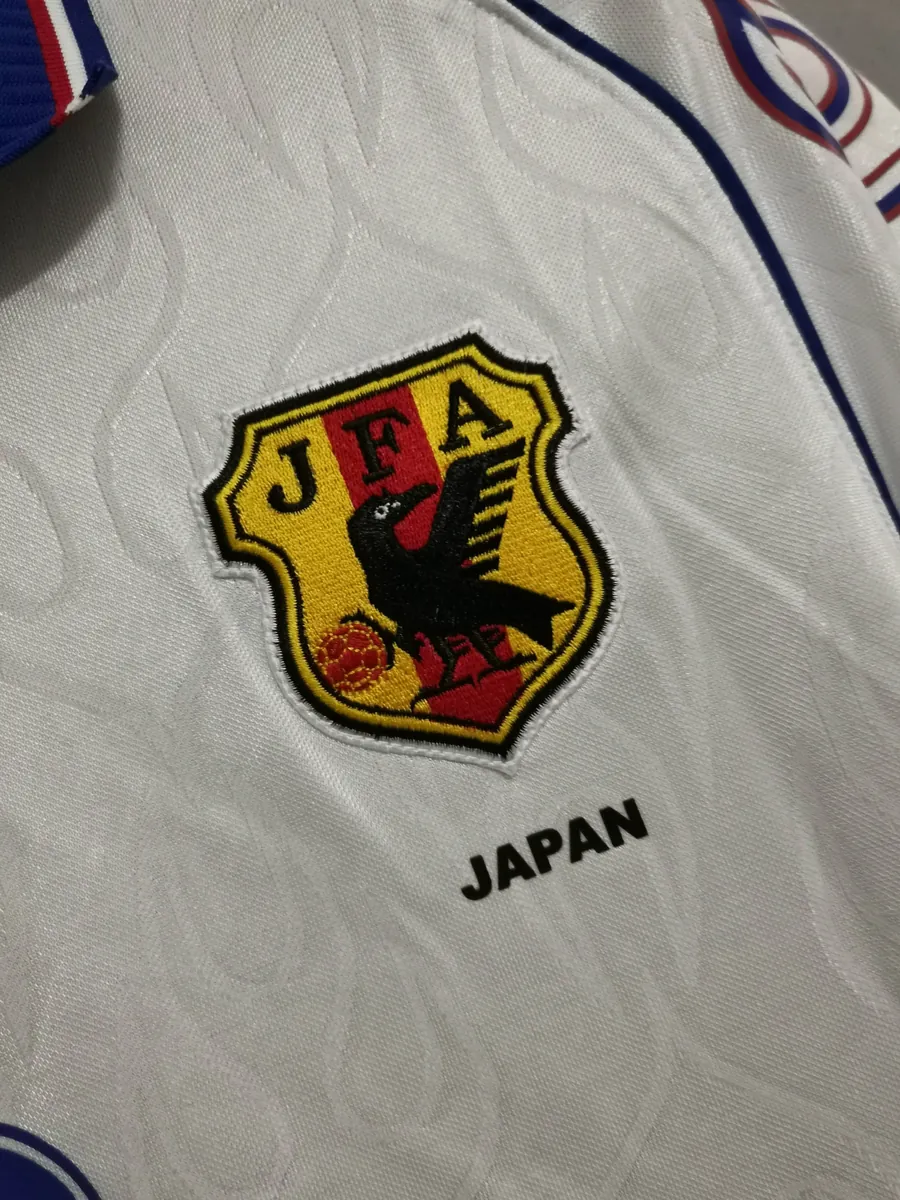 1998 Japan away white 10