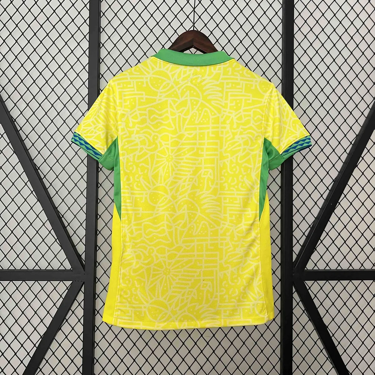 2024 Brazil Home Women Shirt Copa Amerca Apparel AAAAJersey Wholesale Yupoo 2