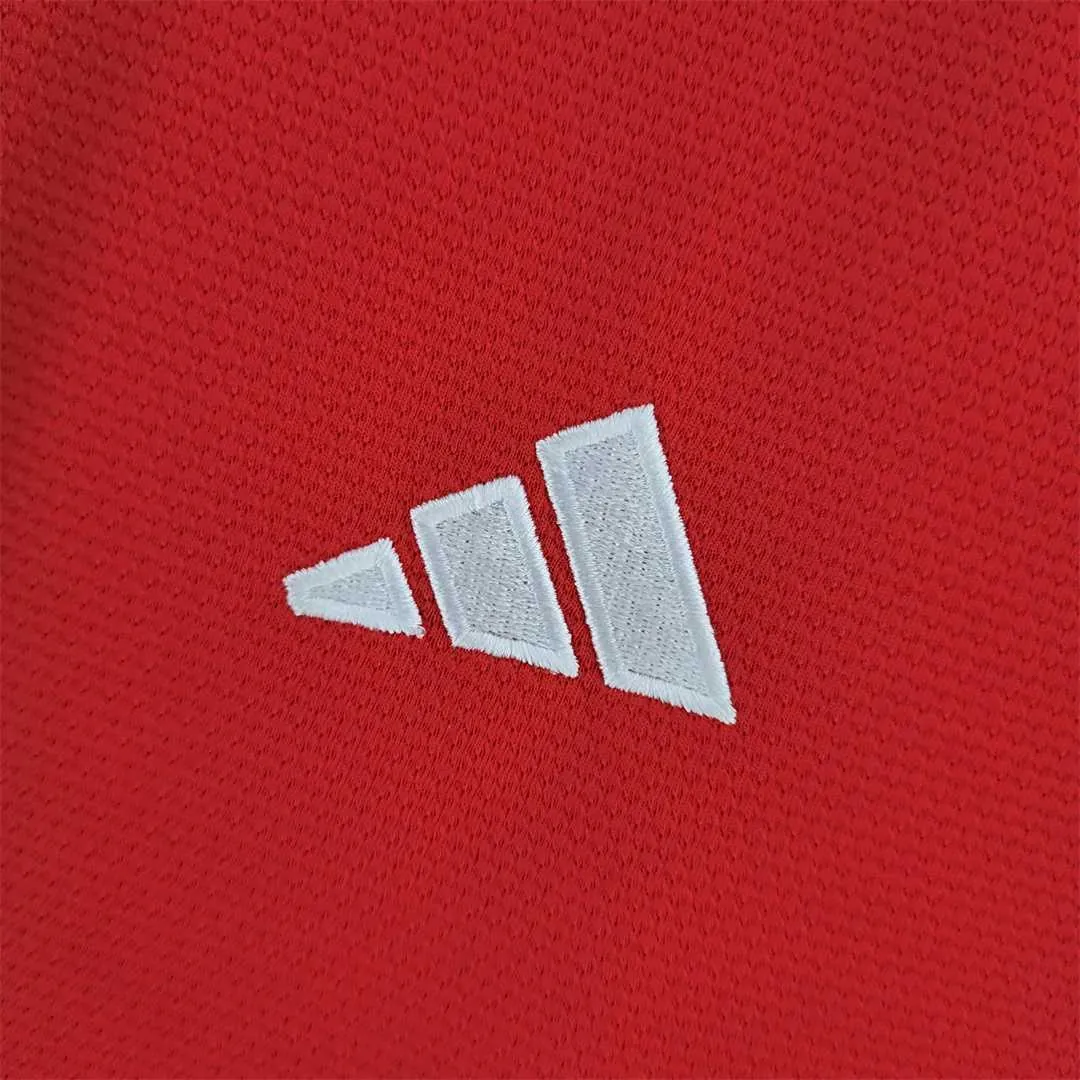 2022 Chile home 2