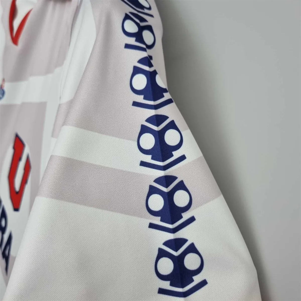 1996 University of Chile away 3
