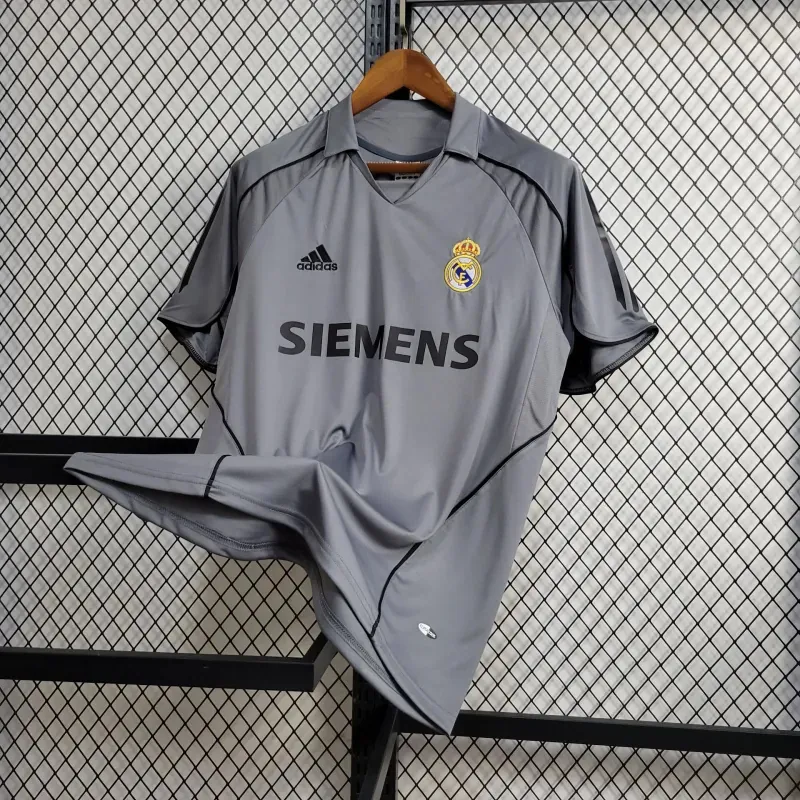 05-06 Real Madrid Third Retro Kit Vintage Shirt Football AAAAJersey Supplier 5