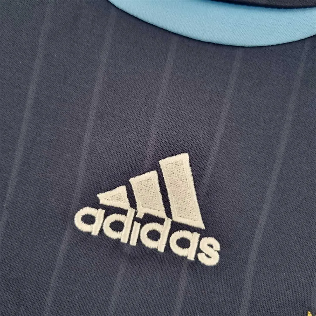 2006 Argentina away 8