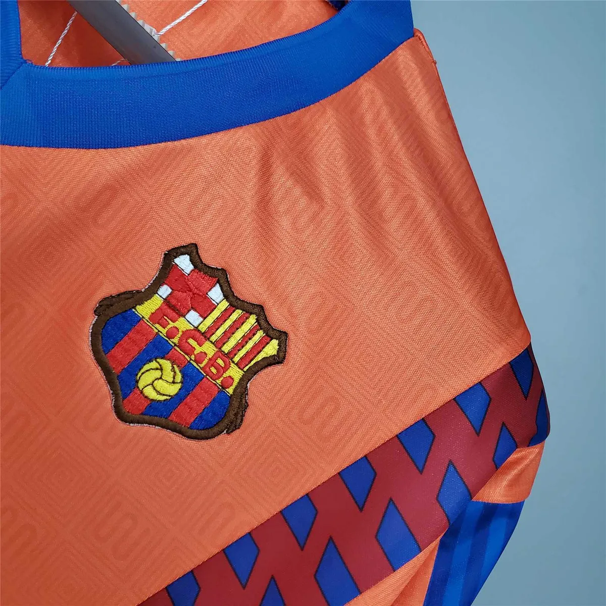 91-92 Barcelona away 14