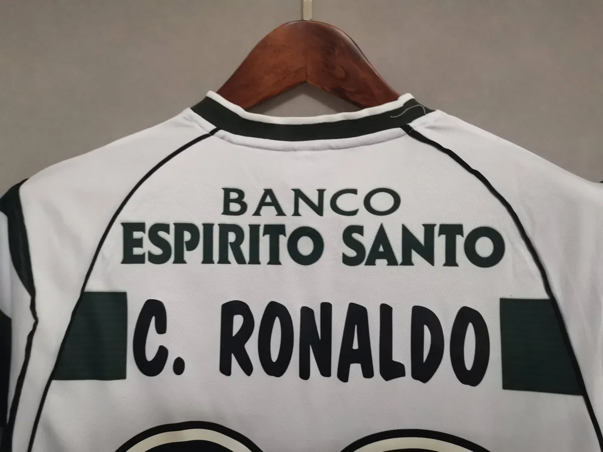 01-03 Sporting Lisbon Home Retro Kit Vintage Shirt Football Jerseys Yupoo 4