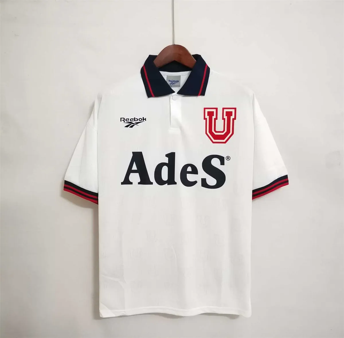 1998 University of Chile away 8