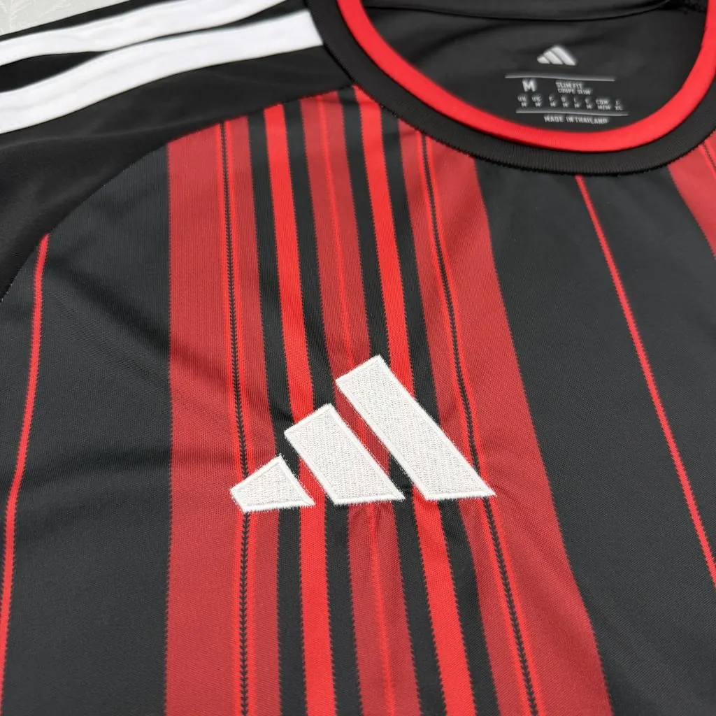 26-27 Eintracht Frankfurt Mens Home Kit Football T-Shirt AAAAJersey Supply Yupoo 9 1