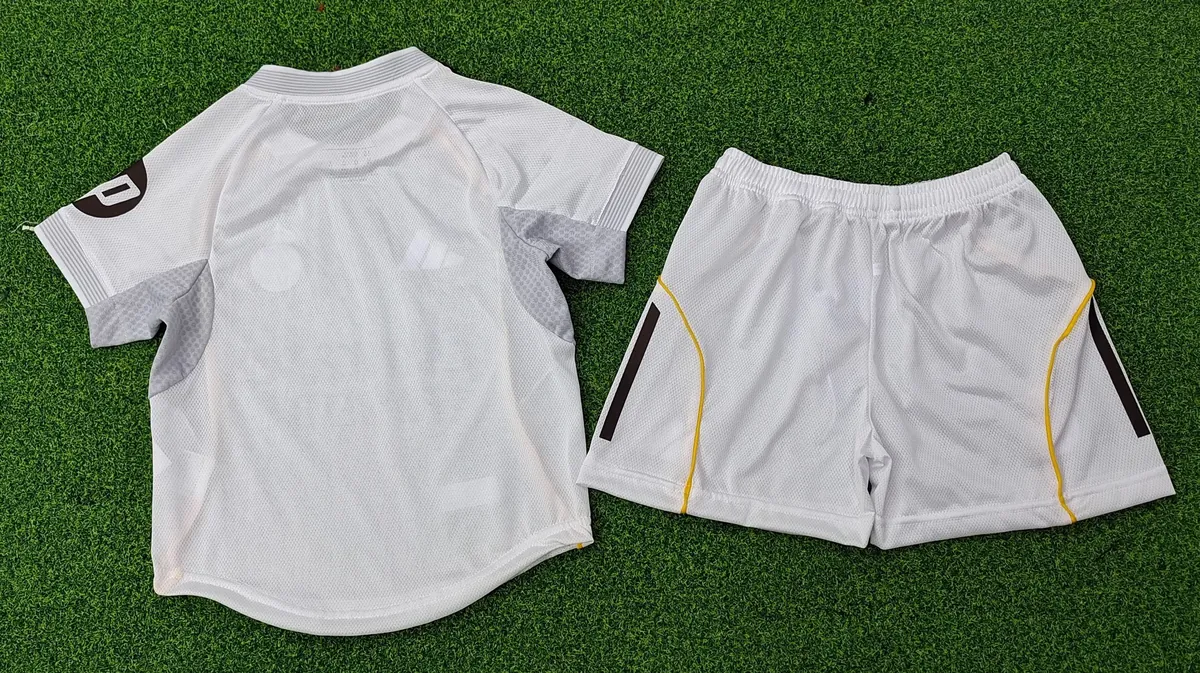 25-26 Real Madrid Home Player Version Kid Kits Youth Apparels AAAAJersey Dropship Yupoo 2