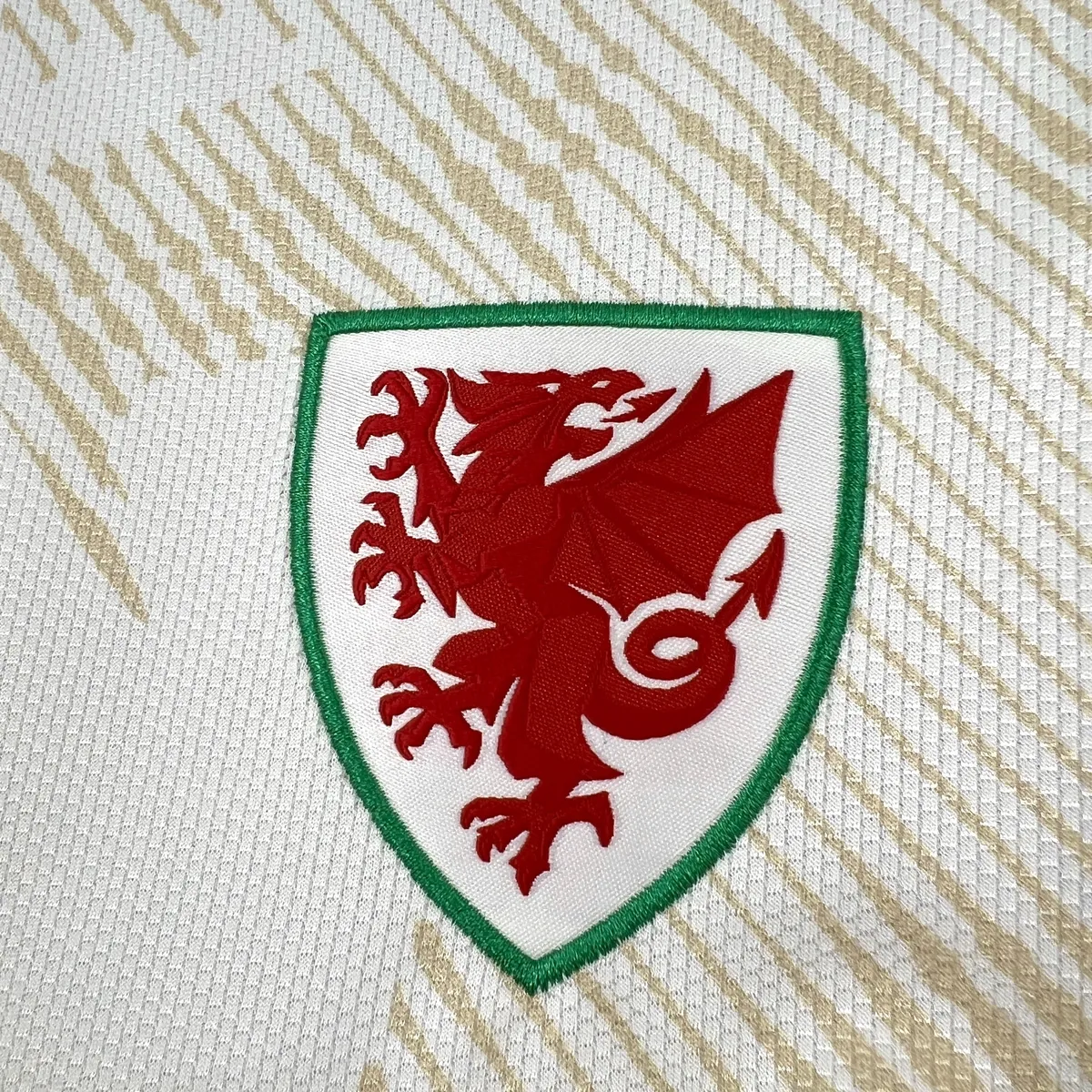 2026 Wales World Cup Away Kit Football T-Shirt AAAAJerseys Supply Yupoo 1