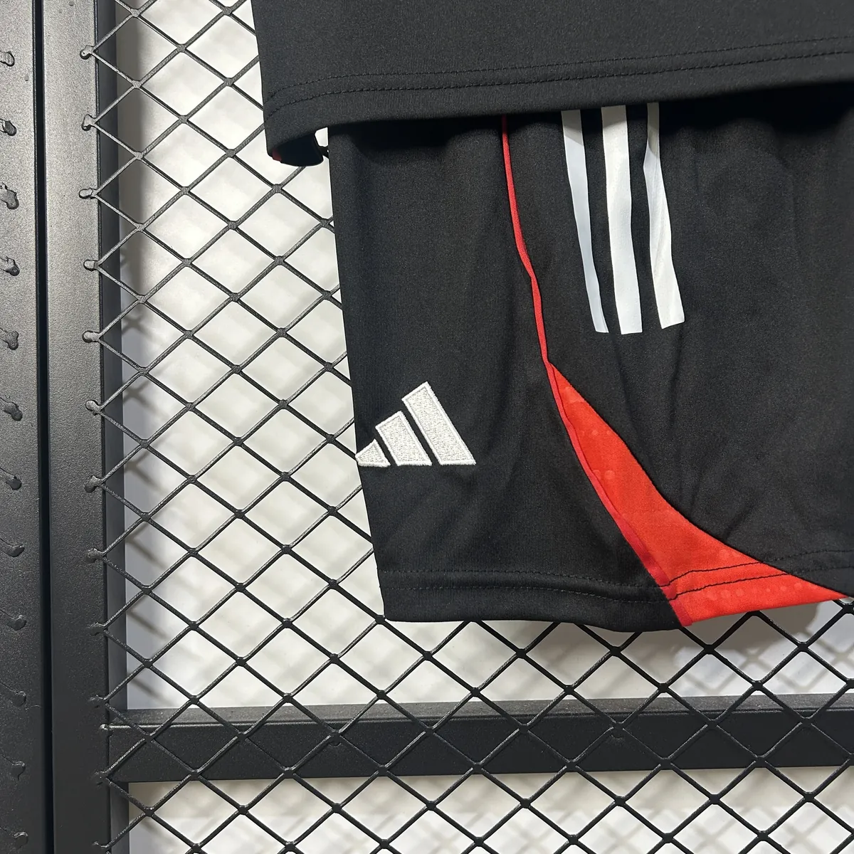 25-26 Benfica Black Pre-Match Kid Kits Youth Apparels Sino AAAAJersey Supply Yupoo 8