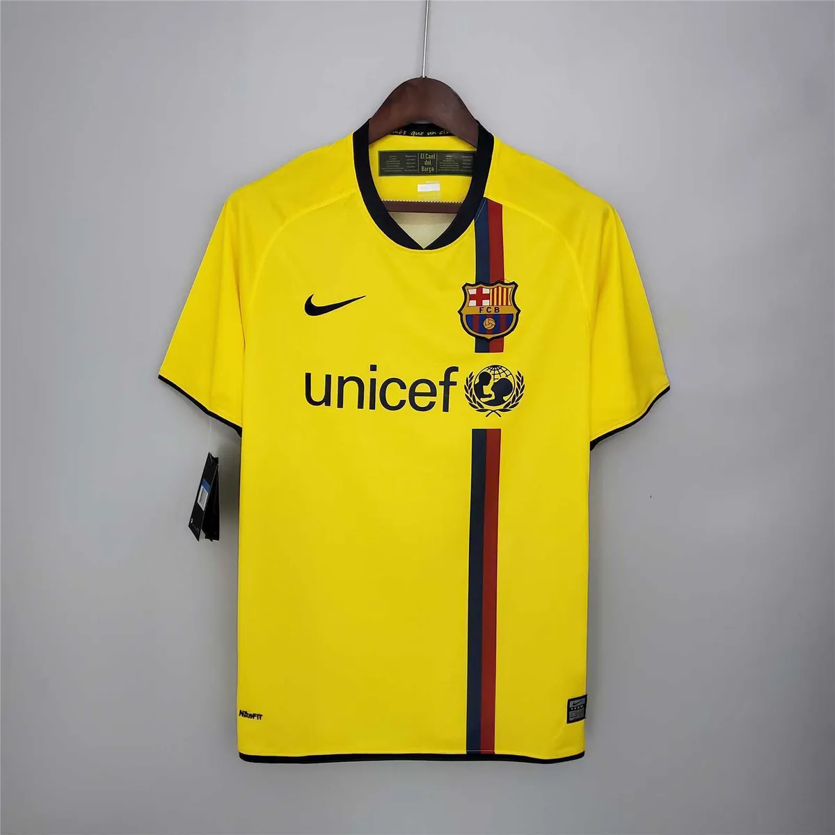 08-09 Barcelona away 10