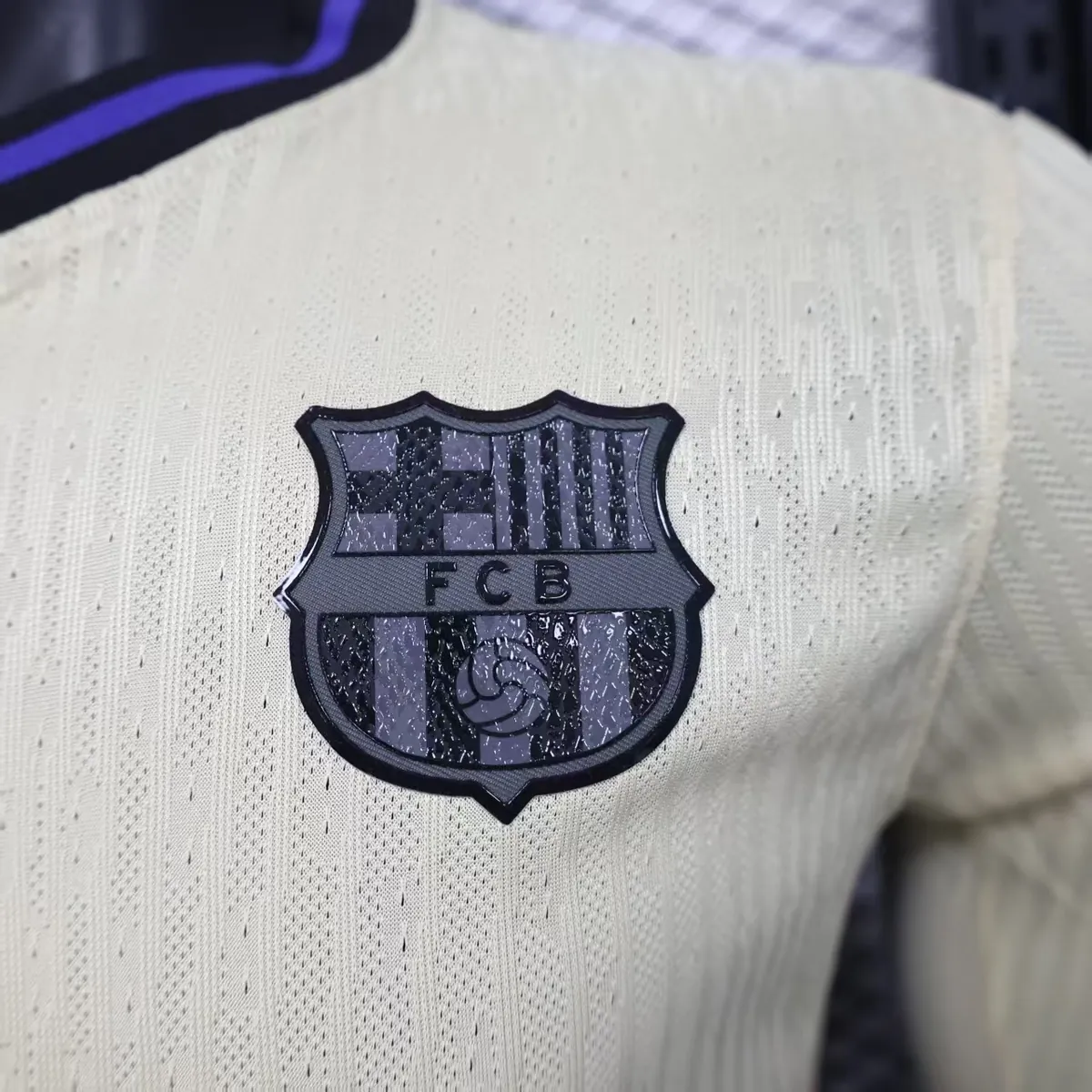 25-26 Barcelona Away Kit Football Player Version Long Sleeve Shirt AAAAJersey Supply Yupoo 3
