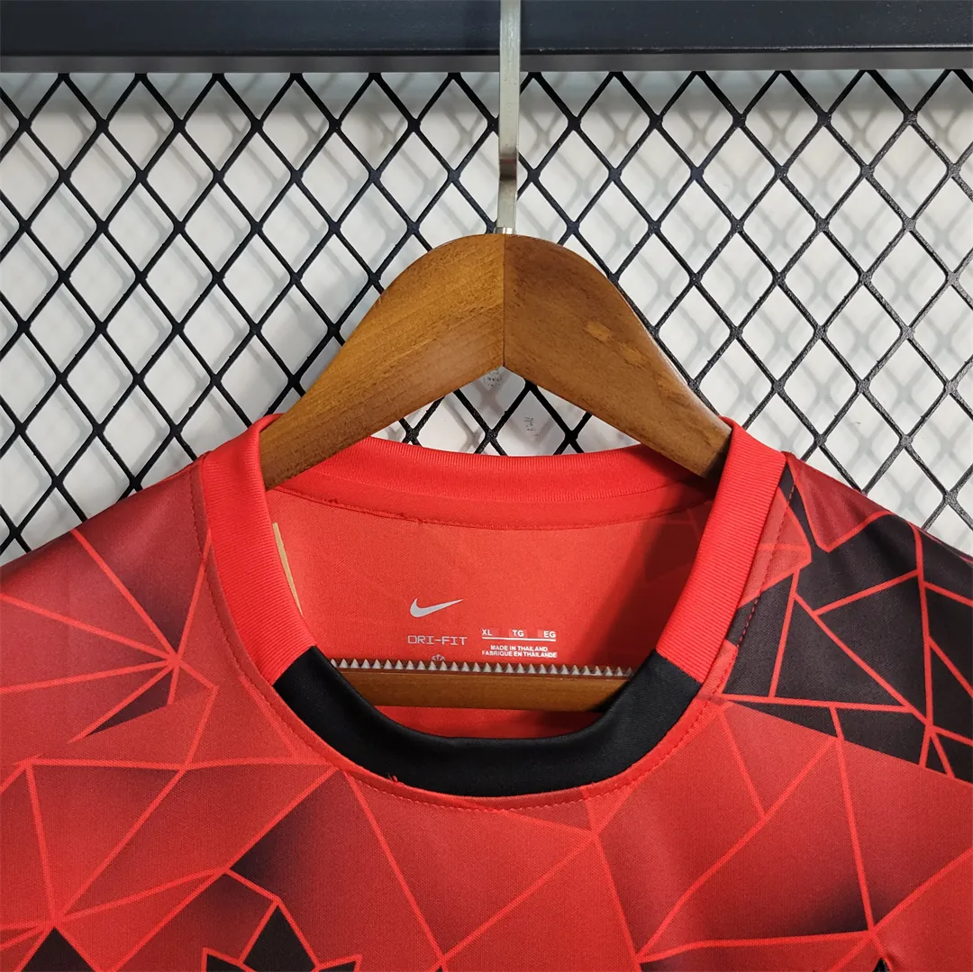 2023 Canada Red 6