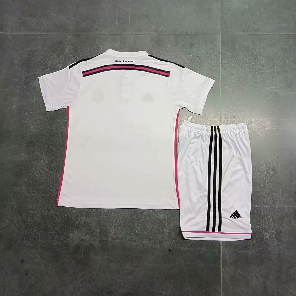 14-15 Real Madrid Kids Retro Home Kit Cheap Jerseys Yupoo 3