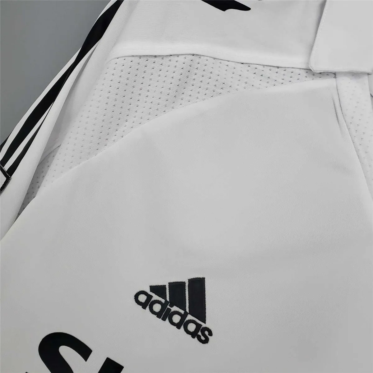 05-06 Real Madrid home long sleeve 1