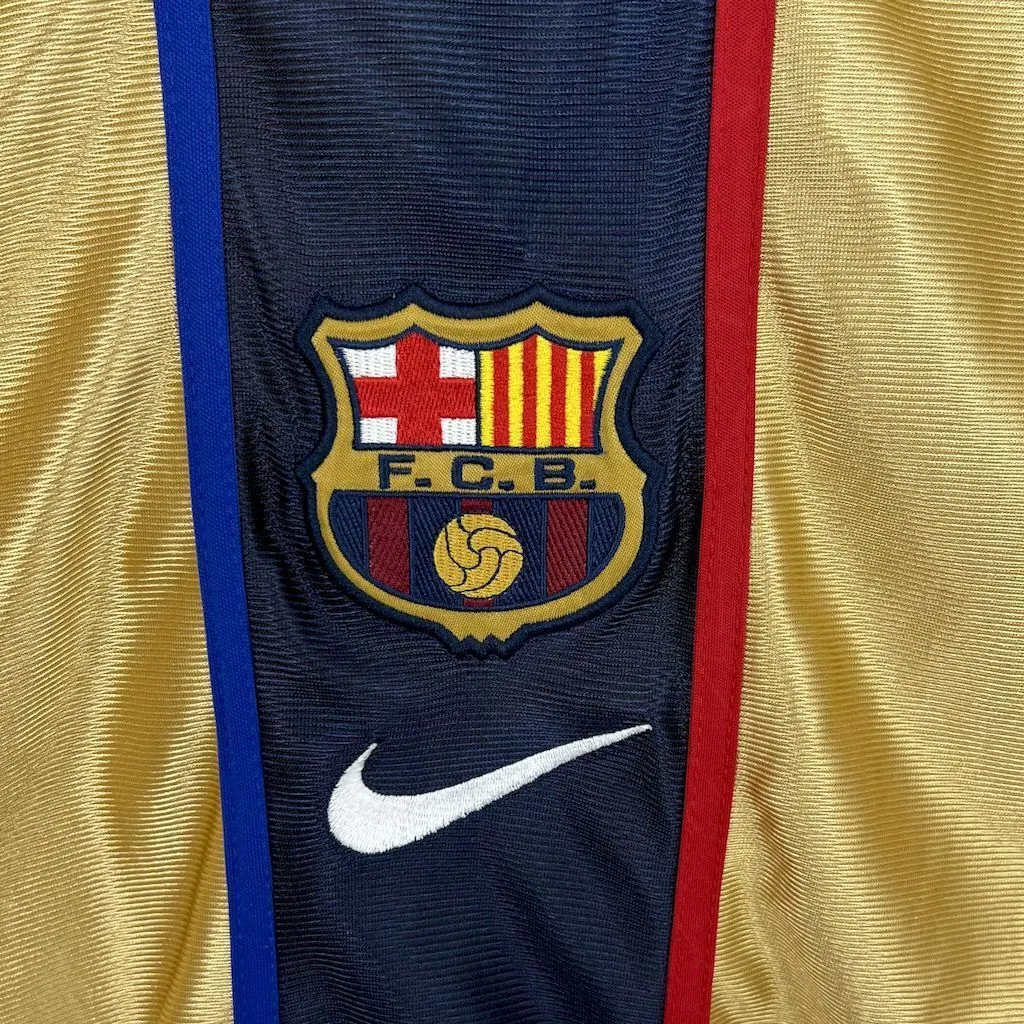 02-03 Barcelona Away Retro Soccer Jerseys Yupoo 4