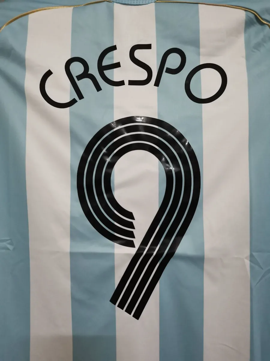 2006 Argentina home 10