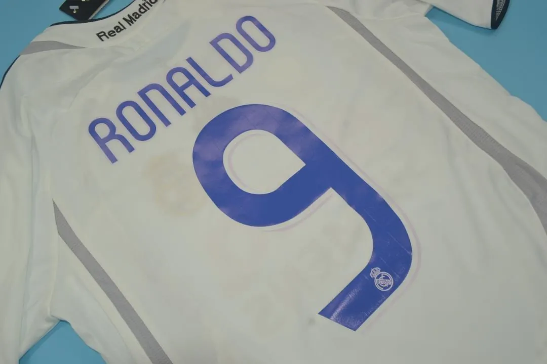06-07 Real Madrid home white 22